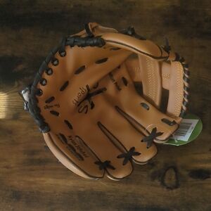 2xsSports Tan and Black Leather Kids Hand Crafted Baseball Glove
